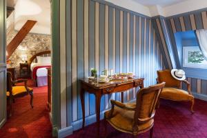 Hotels Le Castel Marie Louise : photos des chambres