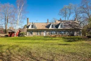 Beautiful Historic 4-Season Country Estate in Okemo Valley - Springfield