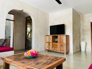 Blue Reef Sport & Fishing Lodge and Bungalows