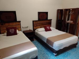 Casa Bonita Hotel y Hostal