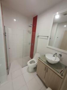 Hermoso apartamento con piscina frente al mar - Primera Ensenada