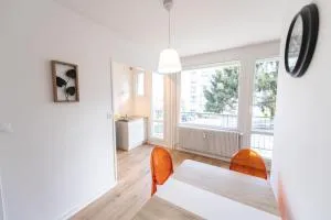 LE DAUPHIN - Place parking privée gratuit - WIFI et TV - Planfoy