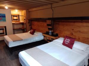 Casa Bonita Hotel y Hostal