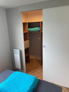 Campings Mobil home 3 chambres mar estang 4 etoiles ! : photos des chambres