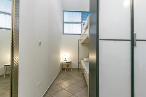 Apartments by the sea Pisak, Omis - 7520