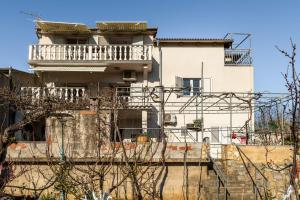 Apartments with a parking space Lopar, Rab - 14070 