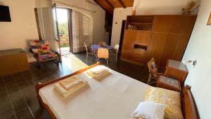One-Bedroom Apartment with Terrace and Sea View room in Apartments by the sea Sveti Petar Biograd - 849