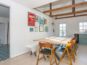 12 person holiday home in Sønder Omme-By Traum