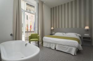 Deluxe Double Room room in Hotel San Lorenzo Boutique