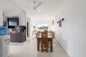 Flora Residencies Apartment in Battaramulla - 卡杜韦勒