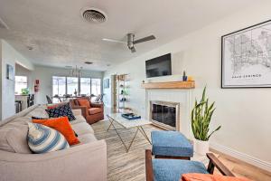 Less Than 4 Mi to Dtwn Palm Springs Home with Private Patio