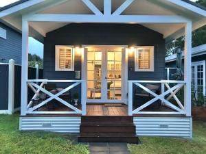 Hamptons In Rye Green Cottage 3 Mins to Hot Springs!