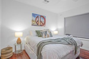 Stylish Beachside Comfort Your Brighton Retreat