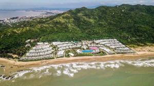 Oceanami Villas & Beach Club Long Hai at 1, 3, 4 Bedroom & 5, 6 Bedroom Beachfront private pool