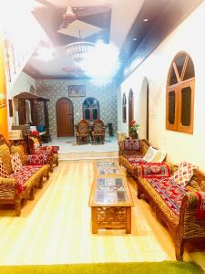 Hotel Rashmi palace