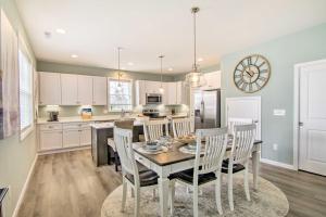 Shell Cottage with BBQ 4 Mi to Bethany Beach!