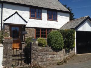 Devon Cottage in Lovely Georgeham