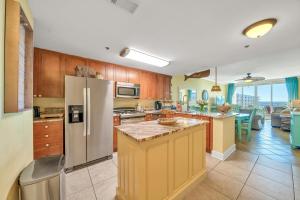 Sunny Daze Will Brighten Your Stay Let The Sun Shine In Waterscape C502