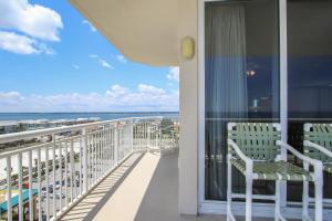 Incredible Great Deals On This Hidden Gem Gulf Front Condo at The Pearl Sleeps 8