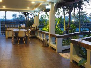 Lets Chill Pool Villa Pattaya Najomtien42 and Sattahip