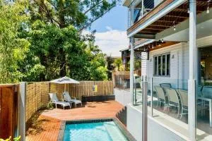 Large Tugun Modern House minutes to the beach - Tugun