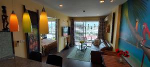 Tira Tiraa Condominium