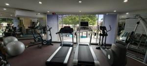 Tira Tiraa Condominium