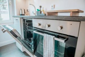 Altbautraum! 2 Zimmer mit 24h Check-in