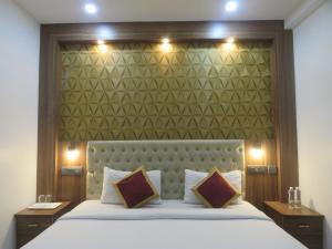 Hotel Reegate Inn Near South Railway Station