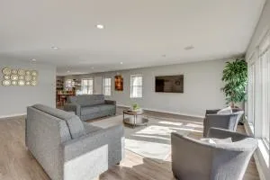 Modern Flower Mound Home Less Than 2 Mi to River Walk - Flower Mound