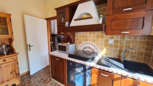 Country House Casa Marisa Garden and Lake view By Garda Domus Mea