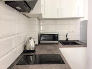 Kyiv White Apartment