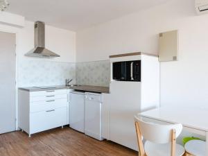 Appartement Gruissan - Parking Privé, Animaux Acceptés - FR-1-409A-16