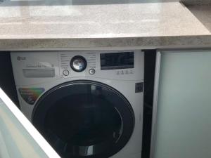 Estanconfor Santos Vista Mar com AC, Garagem, alto 23º andar