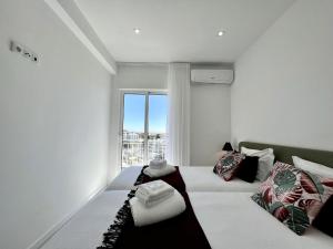 Faro Deluxe by Homing