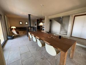 Villas Villa with private pool sauna and jacuzzi in Tourtour : photos des chambres