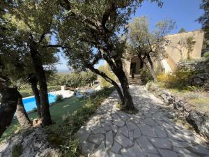 Villas Villa with private pool sauna and jacuzzi in Tourtour : photos des chambres