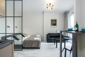 Apartments City View Garbary by Noclegi Renters