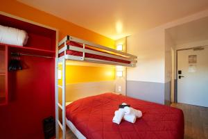 Hotels Premiere Classe Amiens : Chambre Triple
