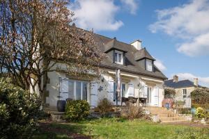 Maisons de vacances Belvedere de la Rance - Jardin et jacuzzi : photos des chambres