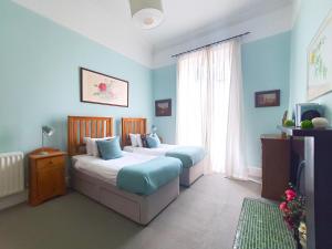 Stylish Central Edinburgh Apartment