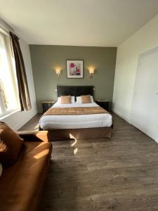 Hotels Hotel Des Cedres : photos des chambres