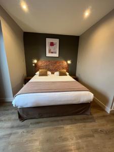 Hotels Hotel Des Cedres : photos des chambres