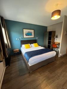 Hotels Hotel Des Cedres : photos des chambres