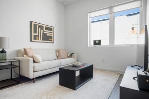 Sloans Lake 1BR w Gym WD Roof nr Park DEN-210