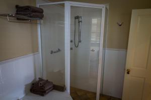 Tizzana Winery Bed and Breakfast