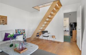 1 Bedroom Stunning Apartment In Sejerø