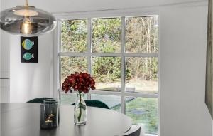 Amazing Home In Pandrup