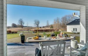 1 Bedroom Stunning Apartment In Sejerø