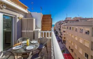 Gorgeous Apartment In Torrevieja - توريفايجا